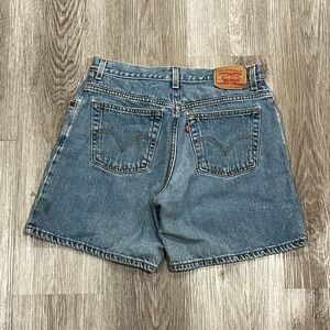 Vintage 2002 Levi's Jean Shorts Jorts Women's Size 10 M 29x6 Light Blue Wash